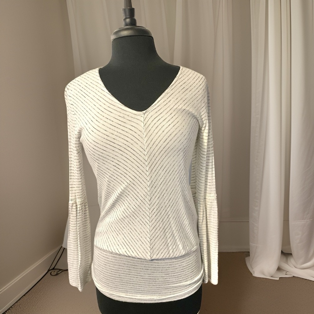 Knox Rose top with fitted bottom
